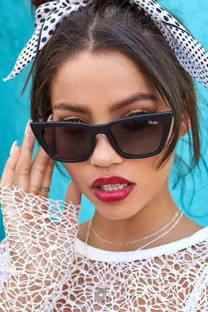 Dont @ Me Sunglasses in Black