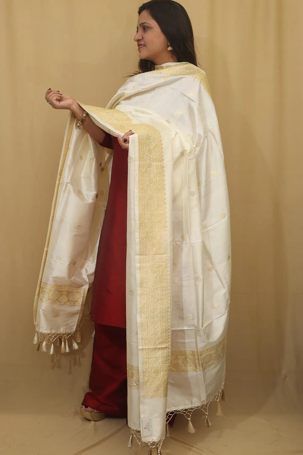 Elegant White Handloom Banarasi Pure Katan Silk Dupatta