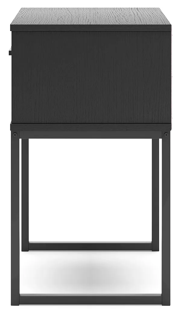 Socalle Queen Panel Headboard with Dresser and 2 Nightstands in Black